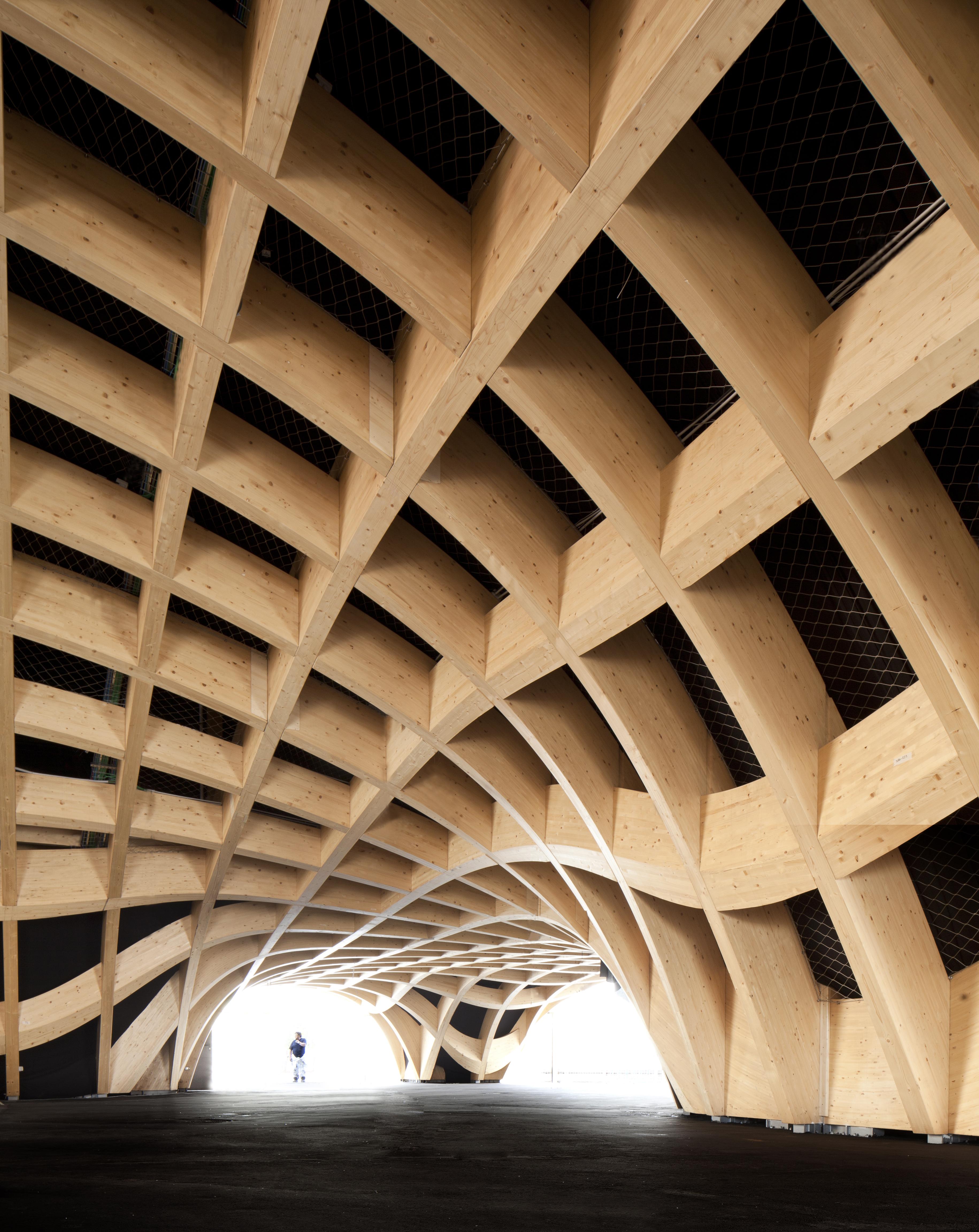 Le pavillon français de l’Expo 2015 à Milan a été conçu par X-TU Architectes (Paris) puis réalisé par Simonin Bois (Montlebon F)