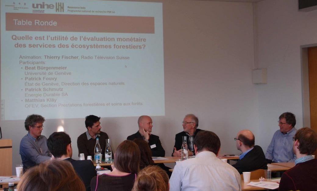 Rundtischgespräch (v. l. n. r.) zwischen P. Fouvy, M. Kläy, P. Schmutz, B. Bürgermeier, T. Fischer