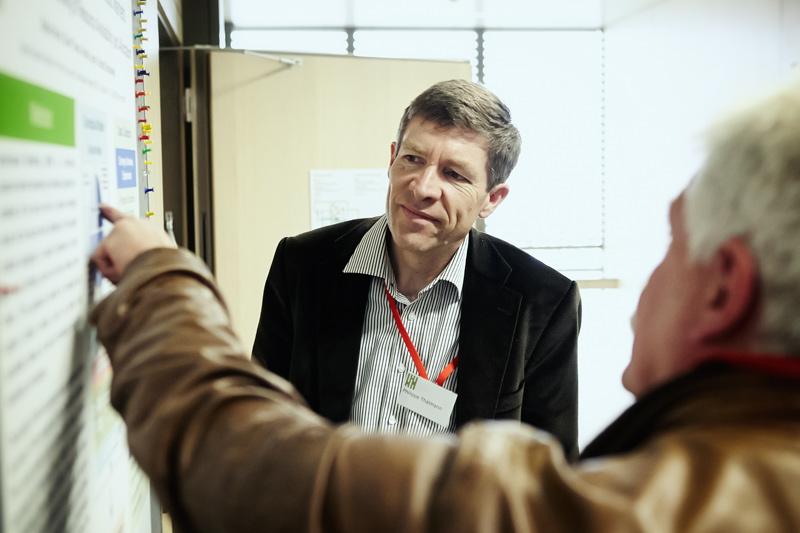 Conversation entre scientifiques