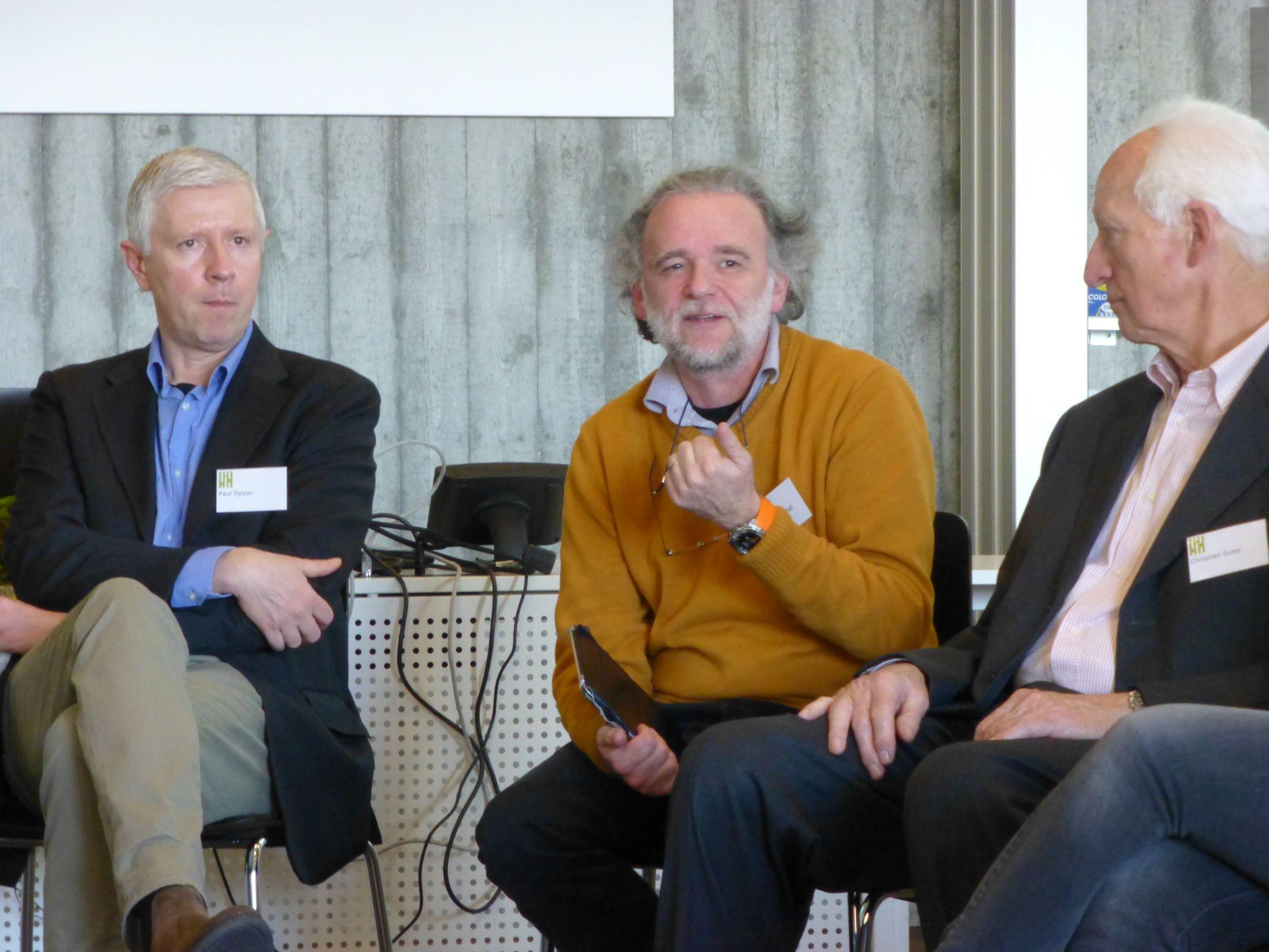 (from left to right) Paul Dyson (EPFL), François Maréchal (EPFL) and Christian Suter (SATW) during the panel discussion
